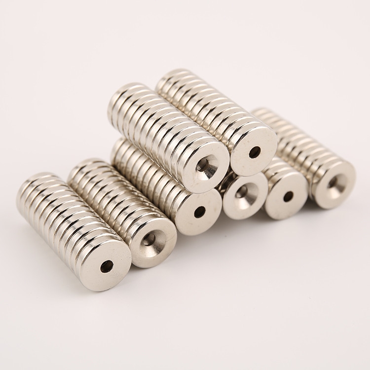 magnet kekuatan industri