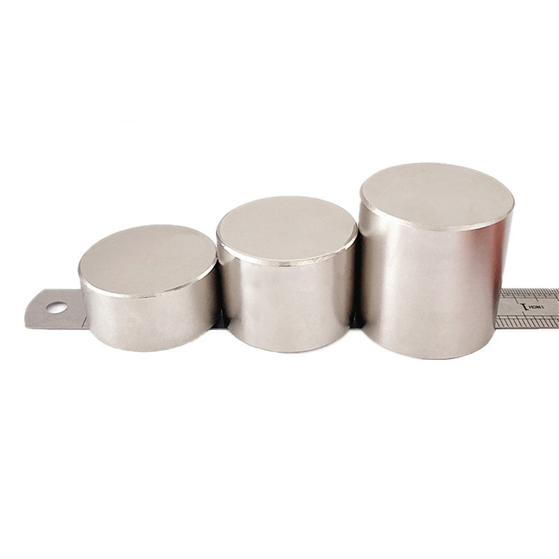 magnet nadir bumi yang besar